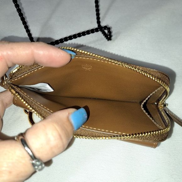 Authentic New MCM Tracy Zip Card Case in Spanish Leather - Picture 12 of 16